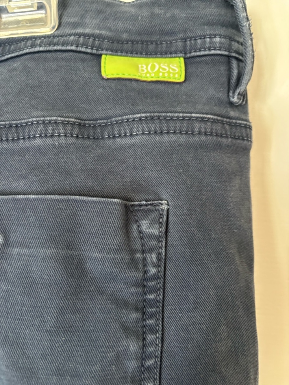 Hugo Boss Slim Straight Jeans in Dark Navy 36/35 - Picture 4 of 6